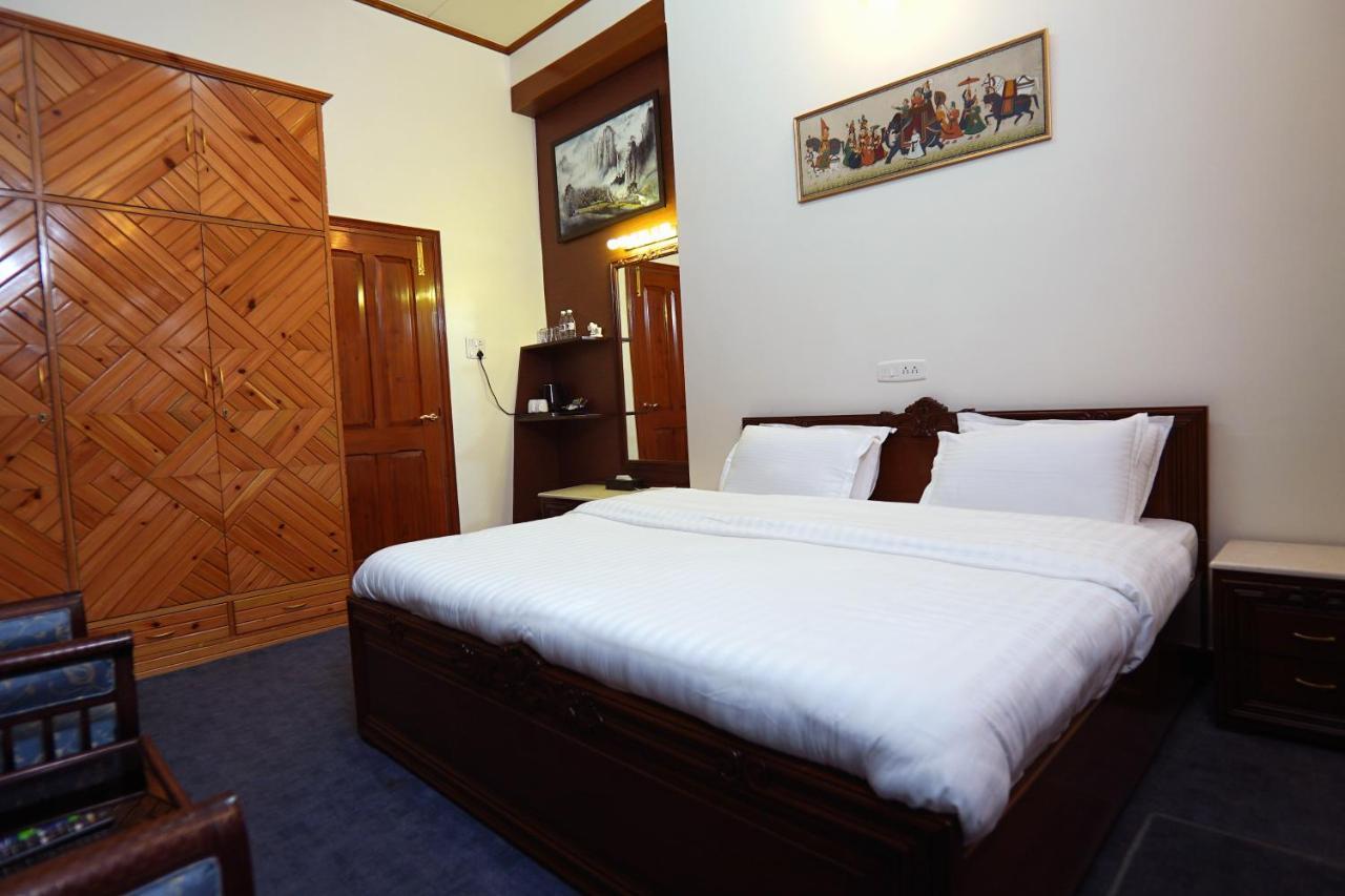 The Edgeworth Bed and Breakfast Shimla Eksteriør billede